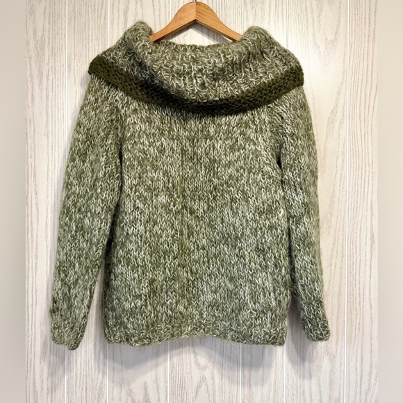 COLEBROOK VINTAGE HAND KNIT MOHAIR SWEATER ITALY MED EUC - Picture 1 of 4